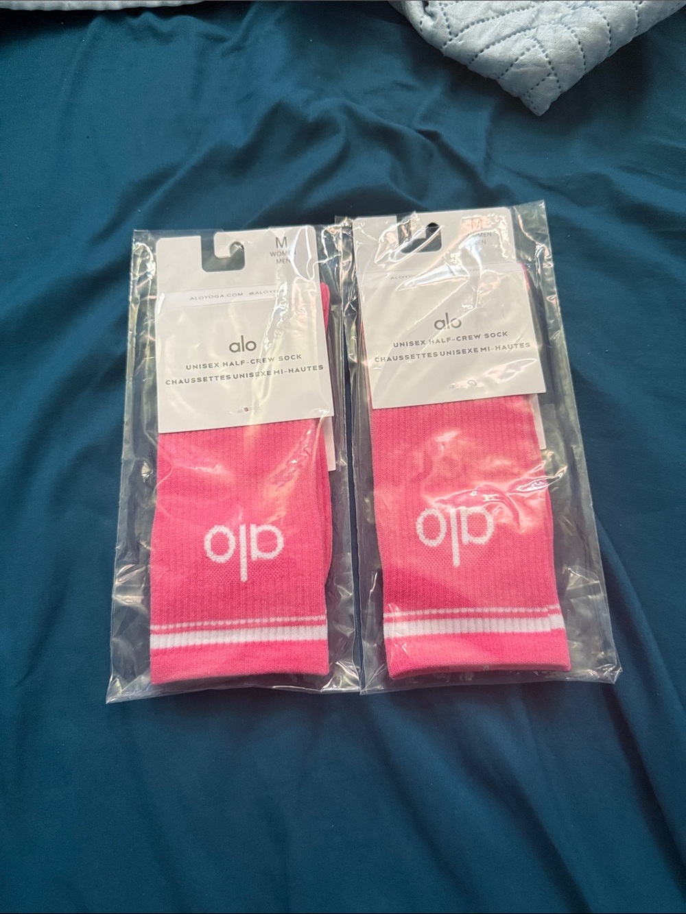ALO Yoga Bright Pink Unisex Half-Crew Socks - 2 Pack